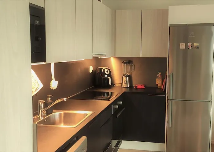 Two Bedroom, Free Parking, Quiet Area Apartman