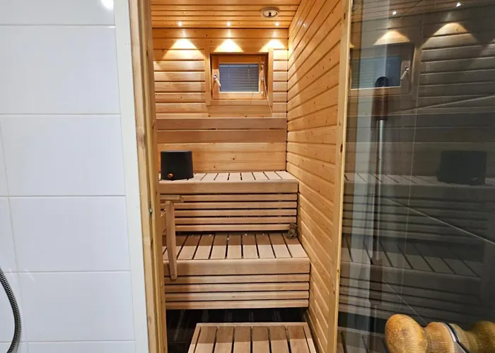 Apartment Two Bedroom, Free Parking, Quiet Area